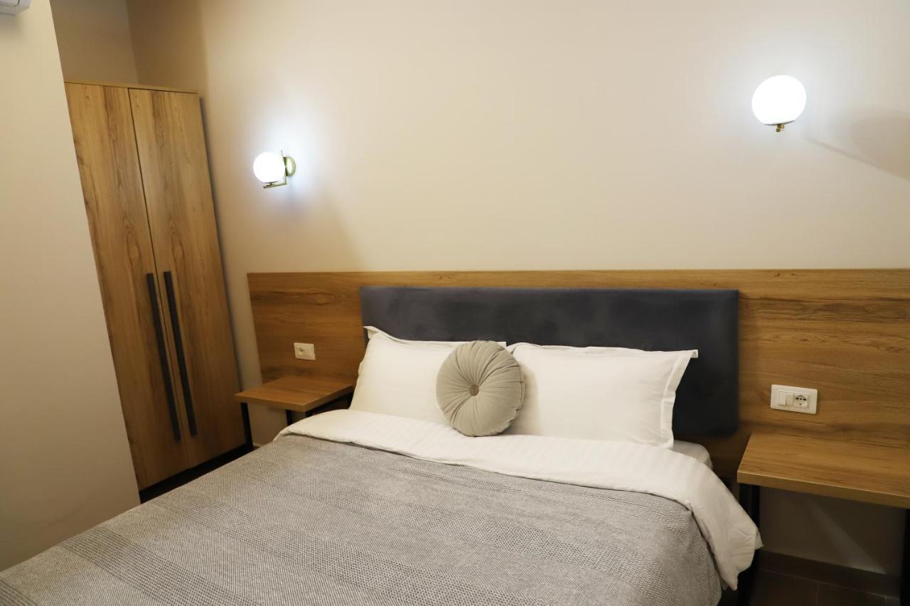 Mili Hotel 베라트 외부 사진