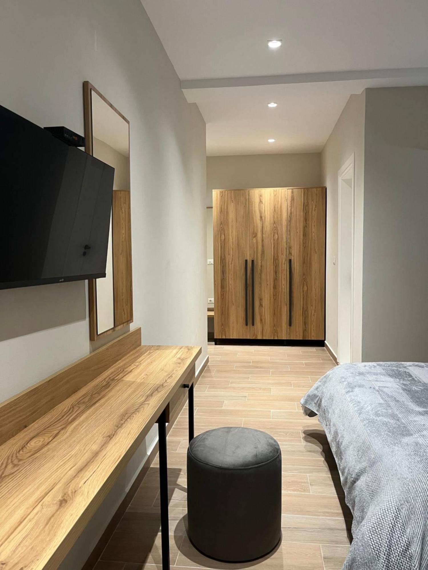 Mili Hotel 베라트 외부 사진
