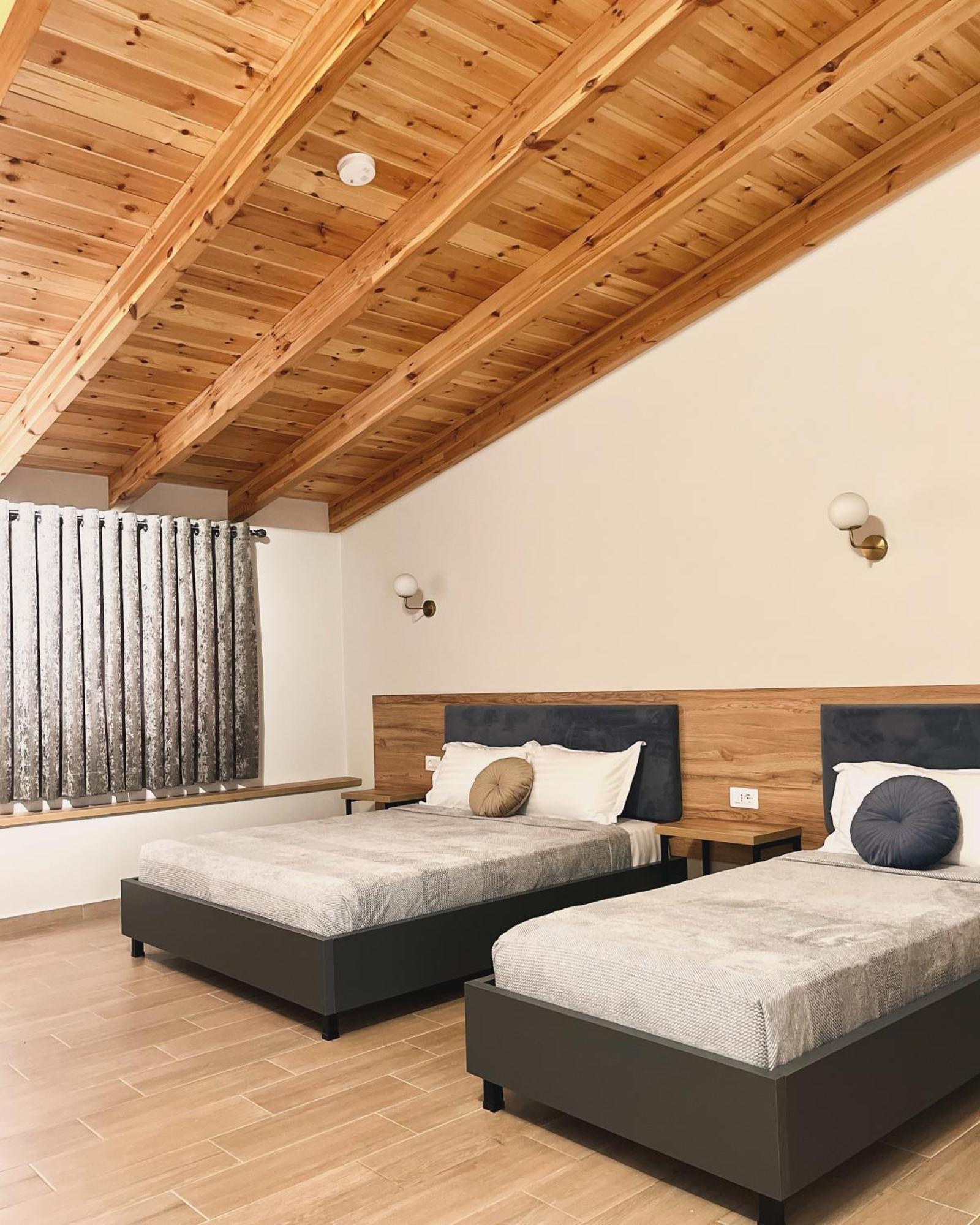 Mili Hotel 베라트 외부 사진